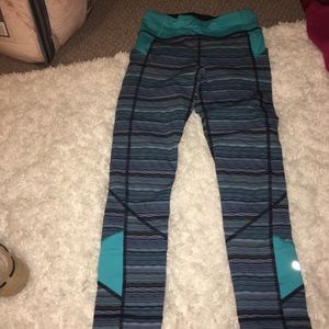 Lululemon cropped patterned leggings
